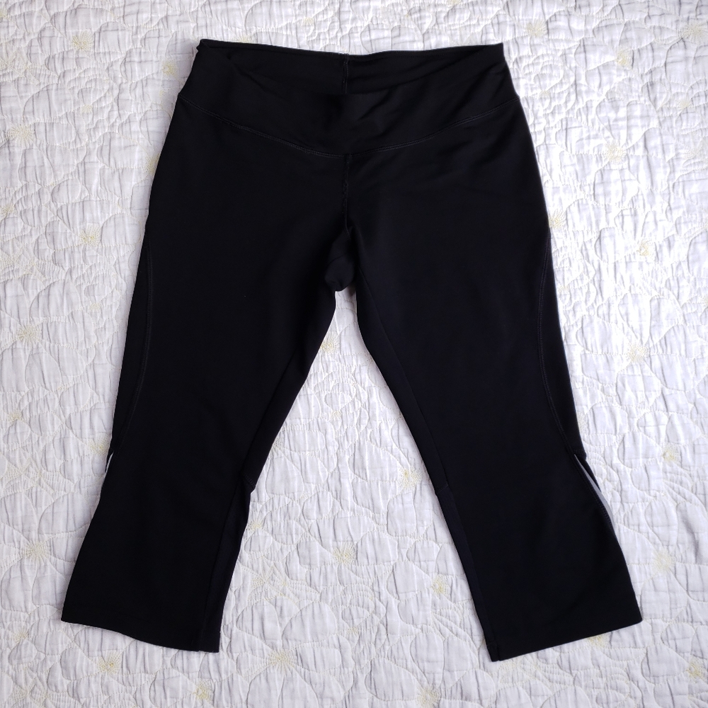 Patagonia Black Speedwork Cropped Leggings
